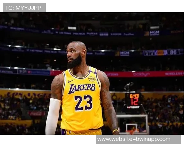 名记曝达蒙琼斯多次泄露詹姆斯伤情并参赌詹姆斯未被指控不当行为